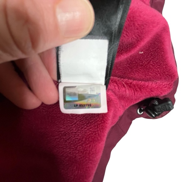 The North Face Women's Dark Red Ski Jacket - Picture 8 of 15